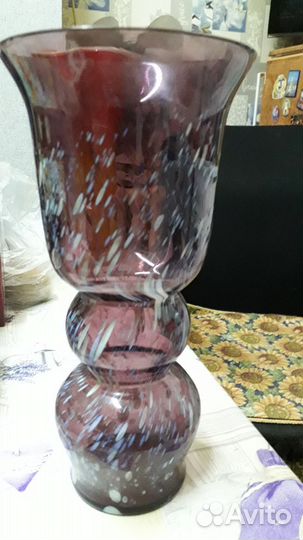 Ваза старых времен красный май стеклозавод