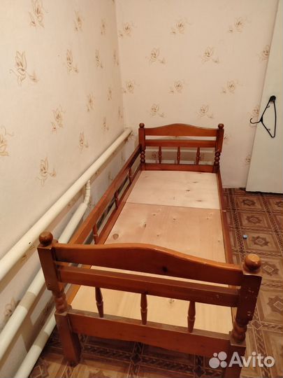 Кровать б/у