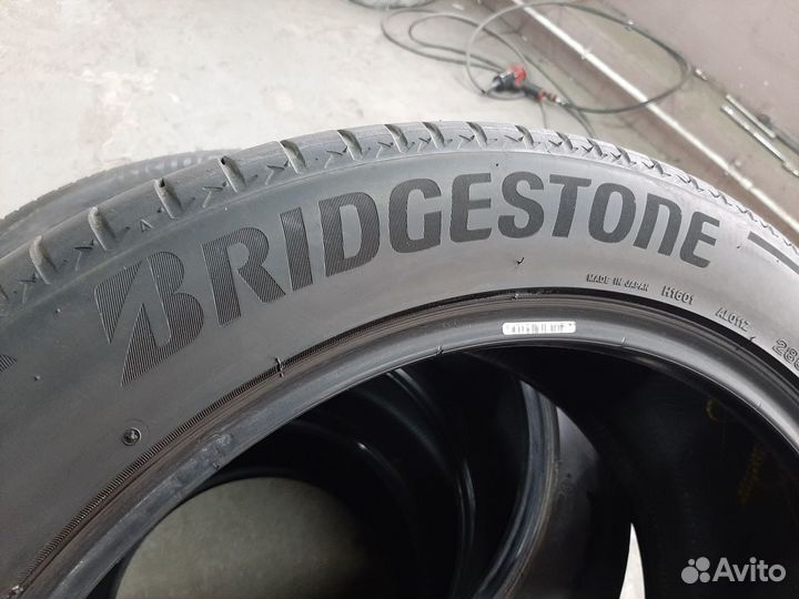 Bridgestone Alenza 001 285/45 R22 110H