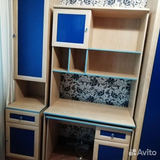 Гарнитура (компьютерный стол,шкаф)