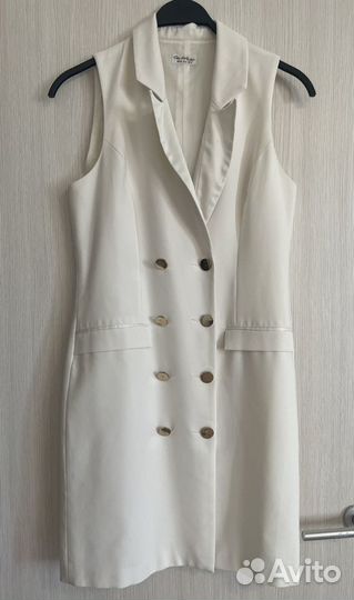 Белое платье