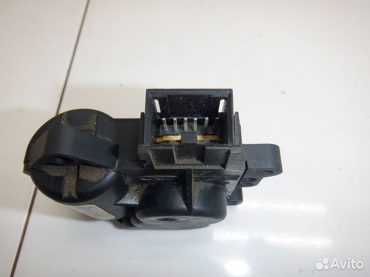 Моторчик заслонок отопителя Jaguar S-type