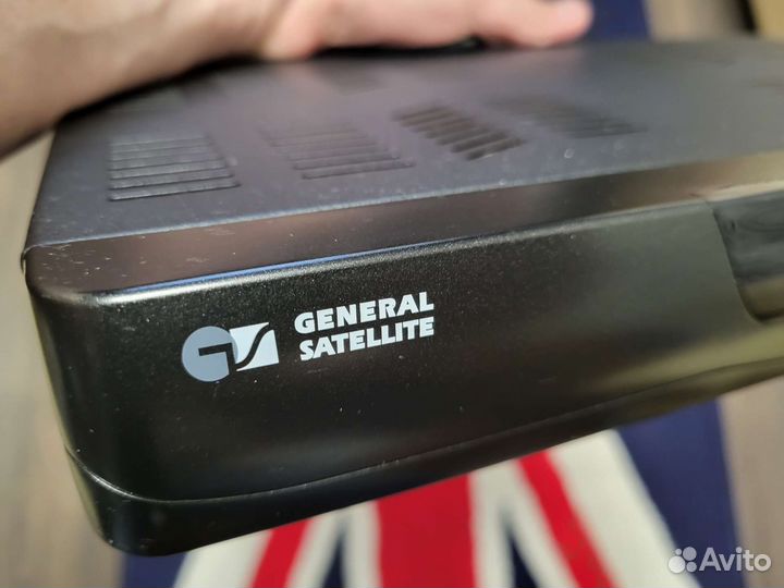 Ресивер триколор HD-9305