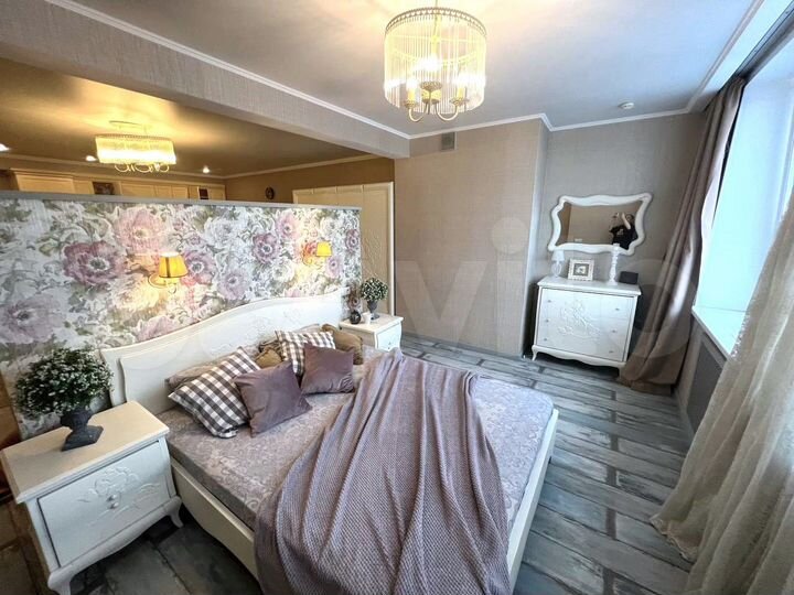 Квартира-студия, 72 м², 24/25 эт.