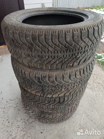 Goodyear UltraGrip 5.00/6 R17 99B