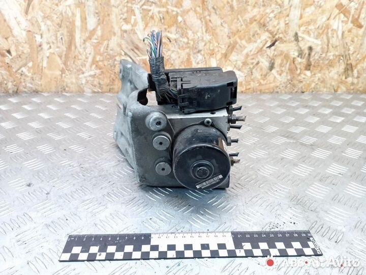 Блок ABS Volvo S80 рест. 2005 30793444