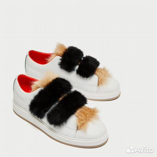 Новые кожаные кроссовки Zara