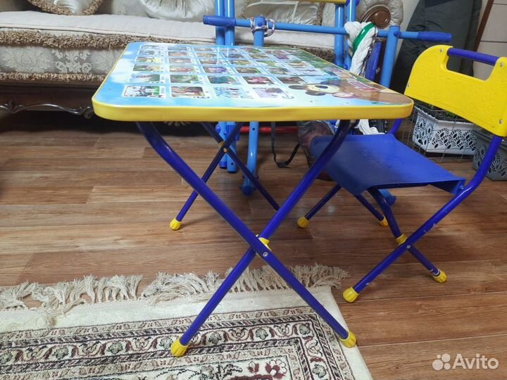 Детский стол и стул