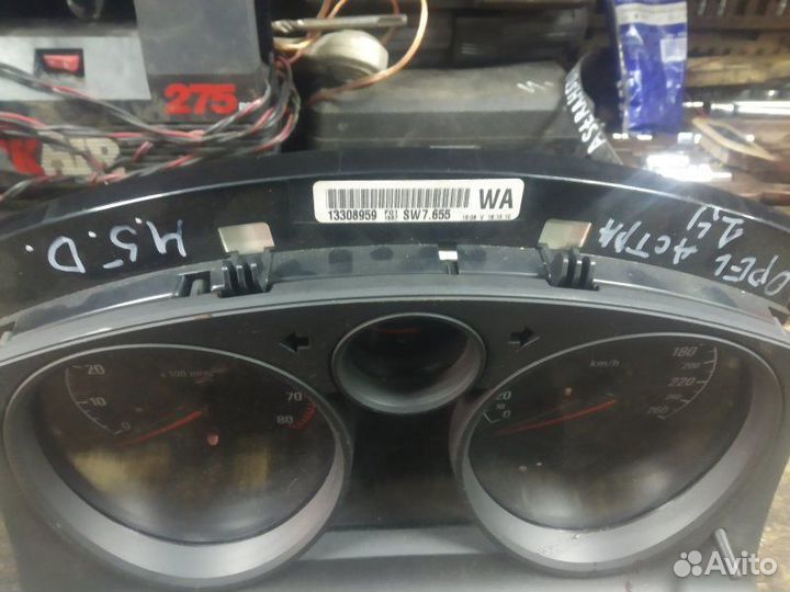 Панель приборов спидометр Opel Astra H 1.4 2010