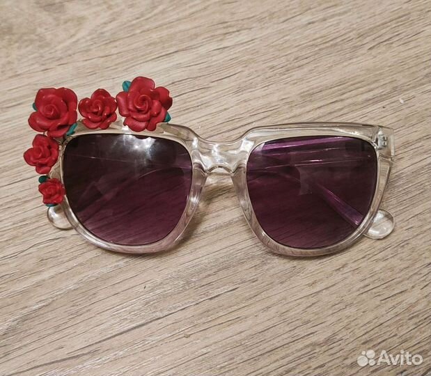 Солнцезащитные очки