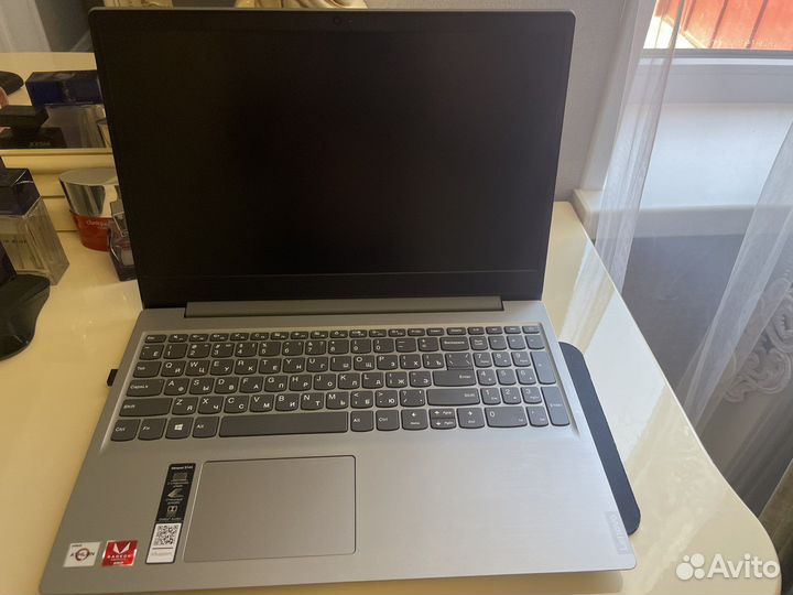 Ноутбук lenovo