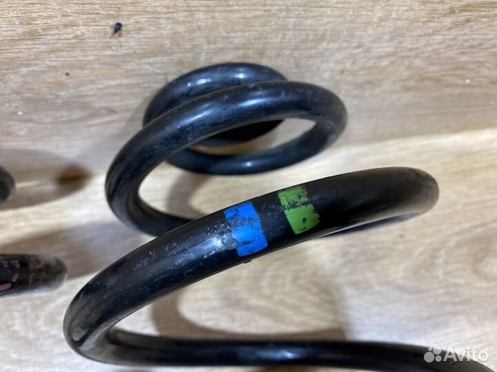 Комплект задних пружин Volkswagen Passat B5 +