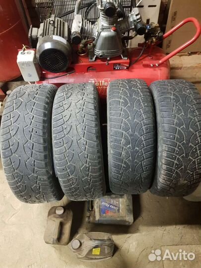 Gislaved Nord Frost III 215/60 R16