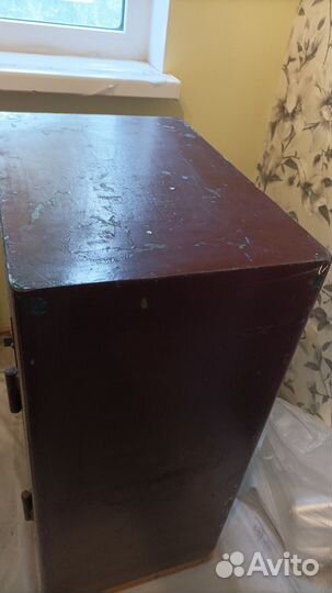 Шкаф металлический сейф с ключом