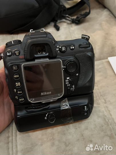 Зеркальный фотоаппарат nikon d200