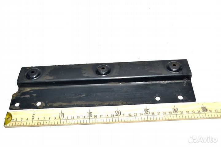 Кронштейн крыла переднего моста, левый mercedes-be