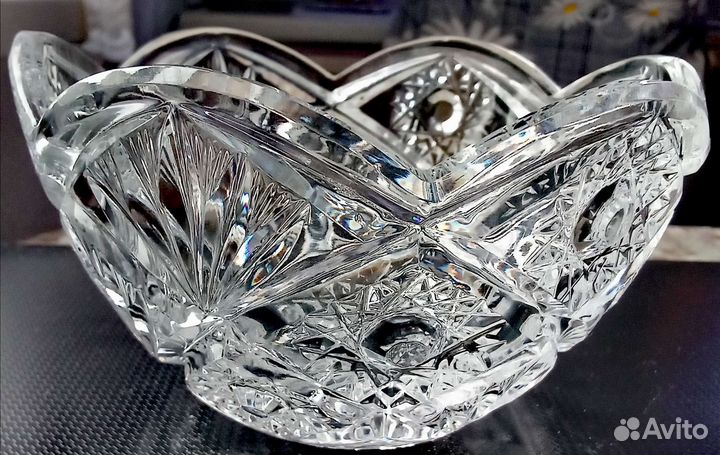 Ваза хрустальная