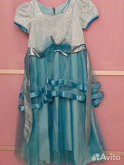 Платье нарядное