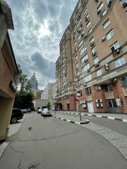 Машиноместо, 18 м²