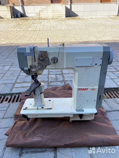 Швейная машина Pfaff 591