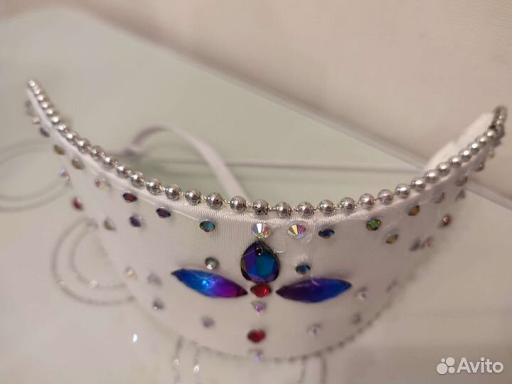 Кокошник современный ручной работы