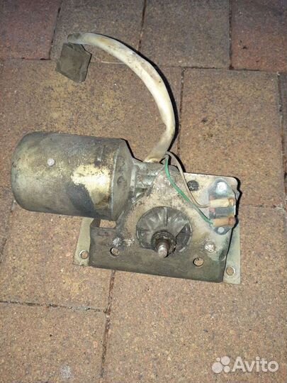 Моторчик дворников