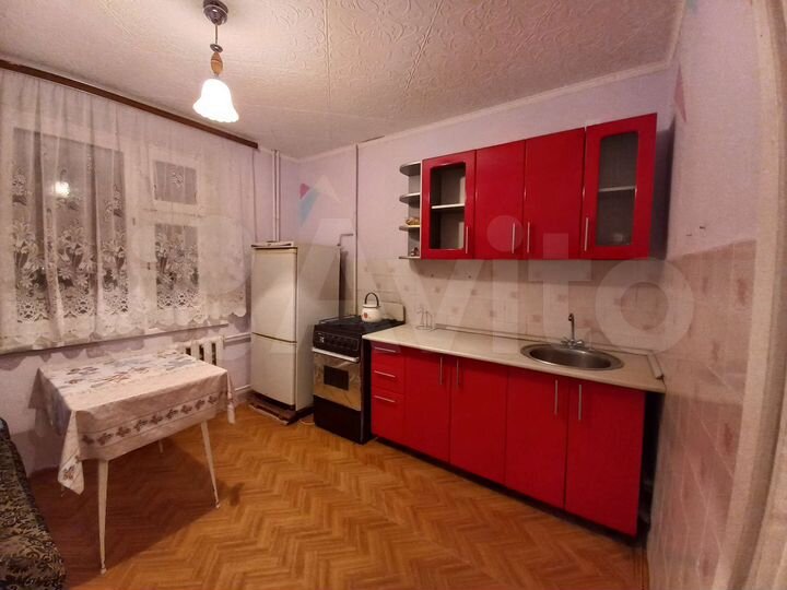 2-к. квартира, 53 м², 2/5 эт.