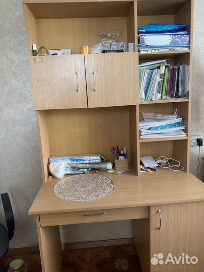 Письменный стол