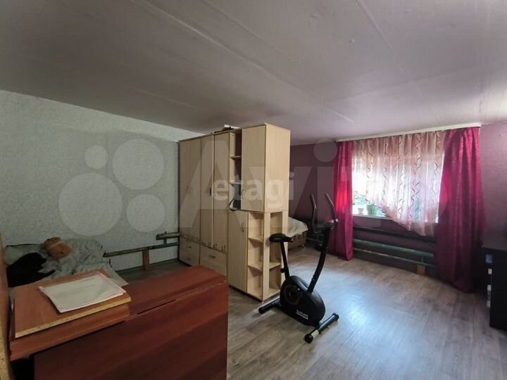 3-к. квартира, 70 м², 1/1 эт.