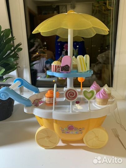 Тележка с мороженым