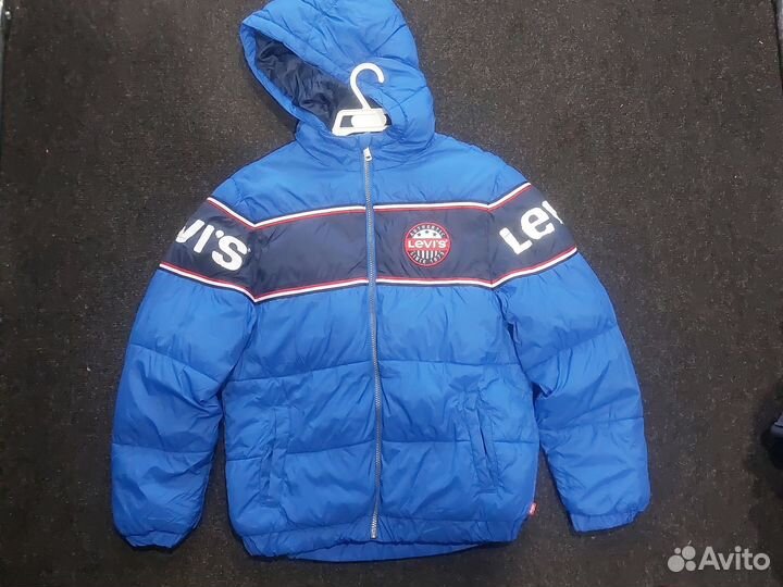 Пуховик levis