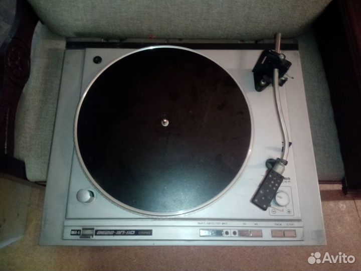 Проигрыватель винила Вега 110