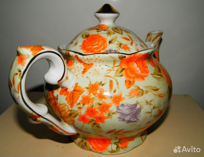 Чайник фарфоровый на 1,5 л