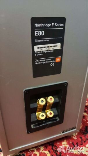 Акустические колонки jbl e80