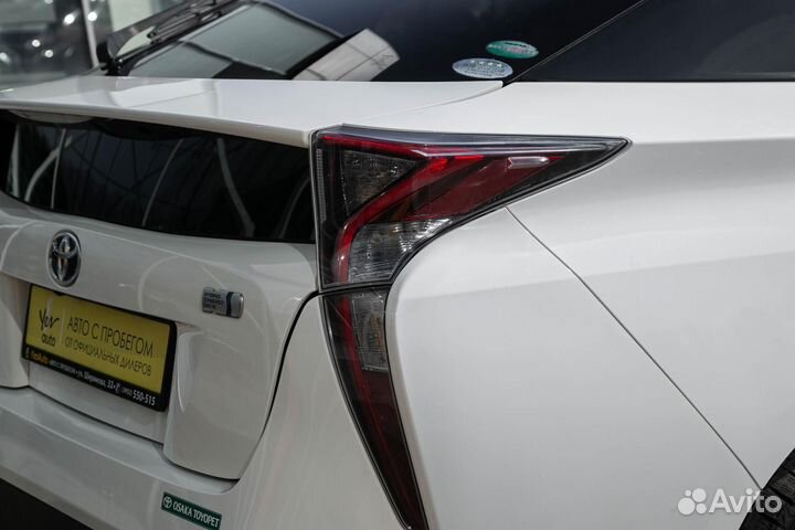 Toyota Prius 1.8 CVT, 2016, 175 600 км