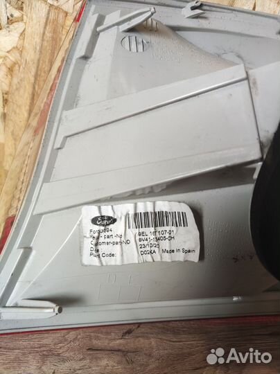 Фонарь задний левый Ford Kuga 1