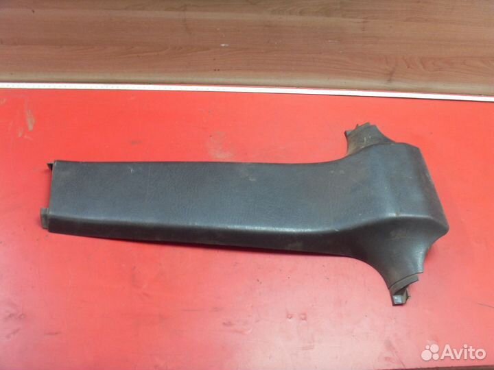 Обшивка стойки средней 457099 Volvo 460 1988-1996