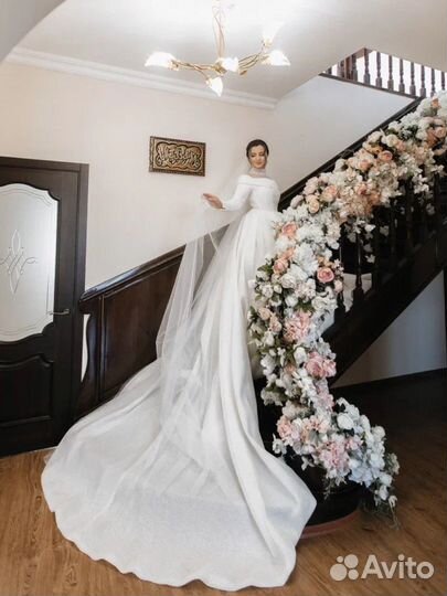 Свадебное платье