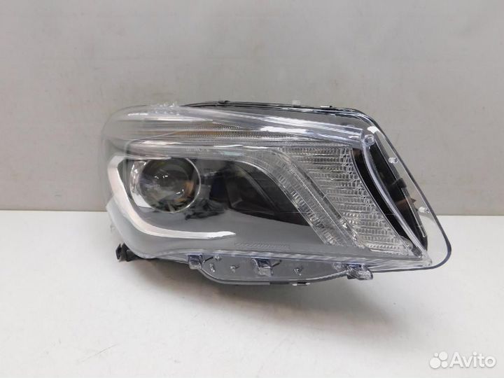 Фара правая Mercedes-Benz CLA-Class