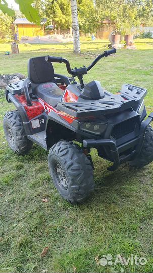 Детский квадроцикл на аккумуляторе