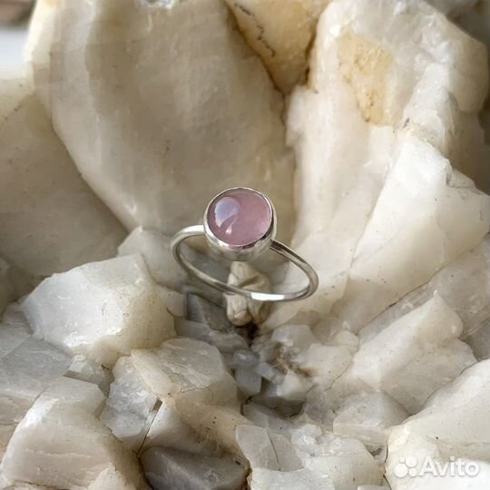 Серебряные кольца с натуральными камнями