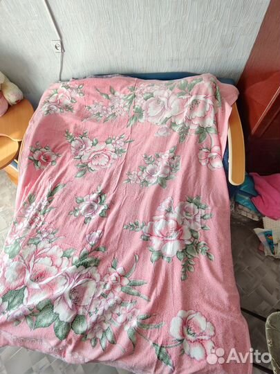 Простыни махровые