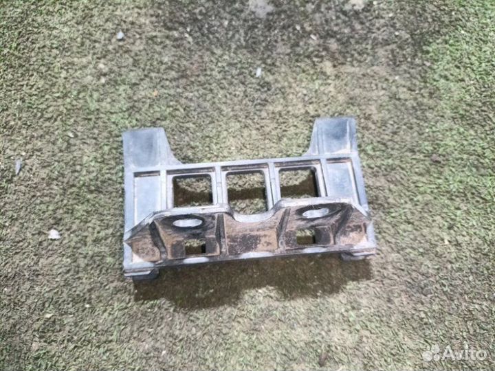 Кронштейн бампера задний Bmw 5-Series E39 M62B44