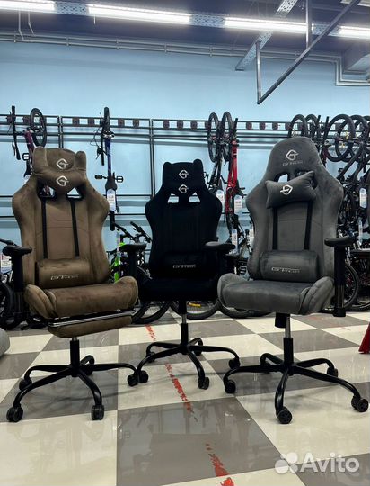 Компьютерное кресло новое