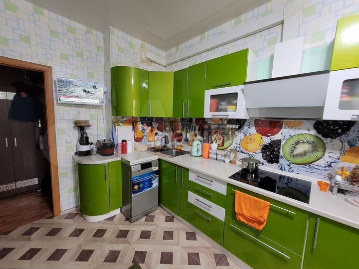 2-к. квартира, 66,5 м², 1/17 эт.