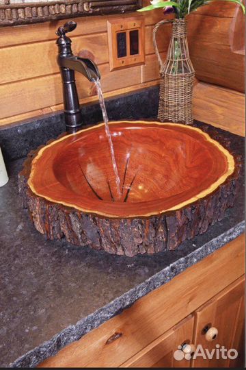 Раковины и столы из дерева
