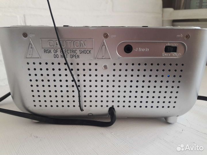 Радиочасы Будильник Vitek VT-6600BK