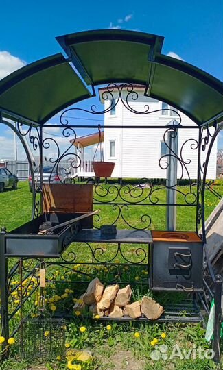 Мангал с крышей