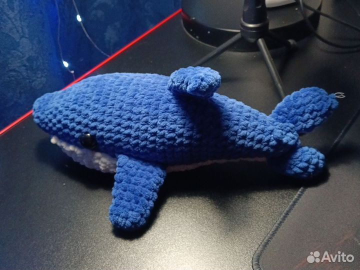 Дельфин вязанный