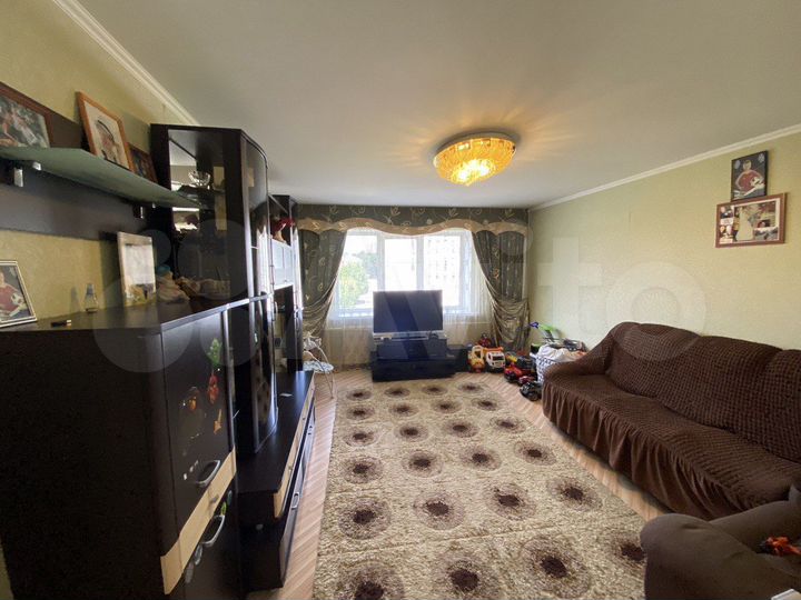 3-к. квартира, 93 м², 6/10 эт.